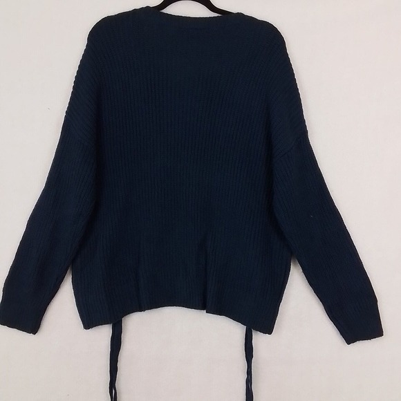Lane Bryant Chunky Knit Sweater Size 14/16 in Navy w Hem Ties - Picture 2 of 11